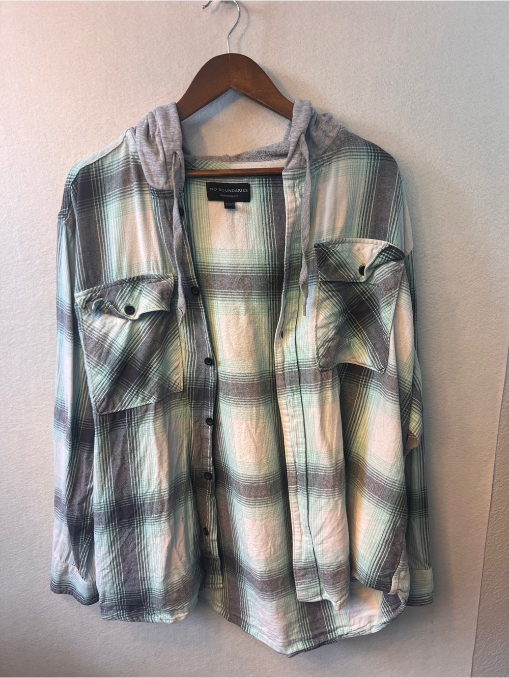 No Boundaries Woman’s Plaid Hooded Button-Up Jacket in Green and Gray